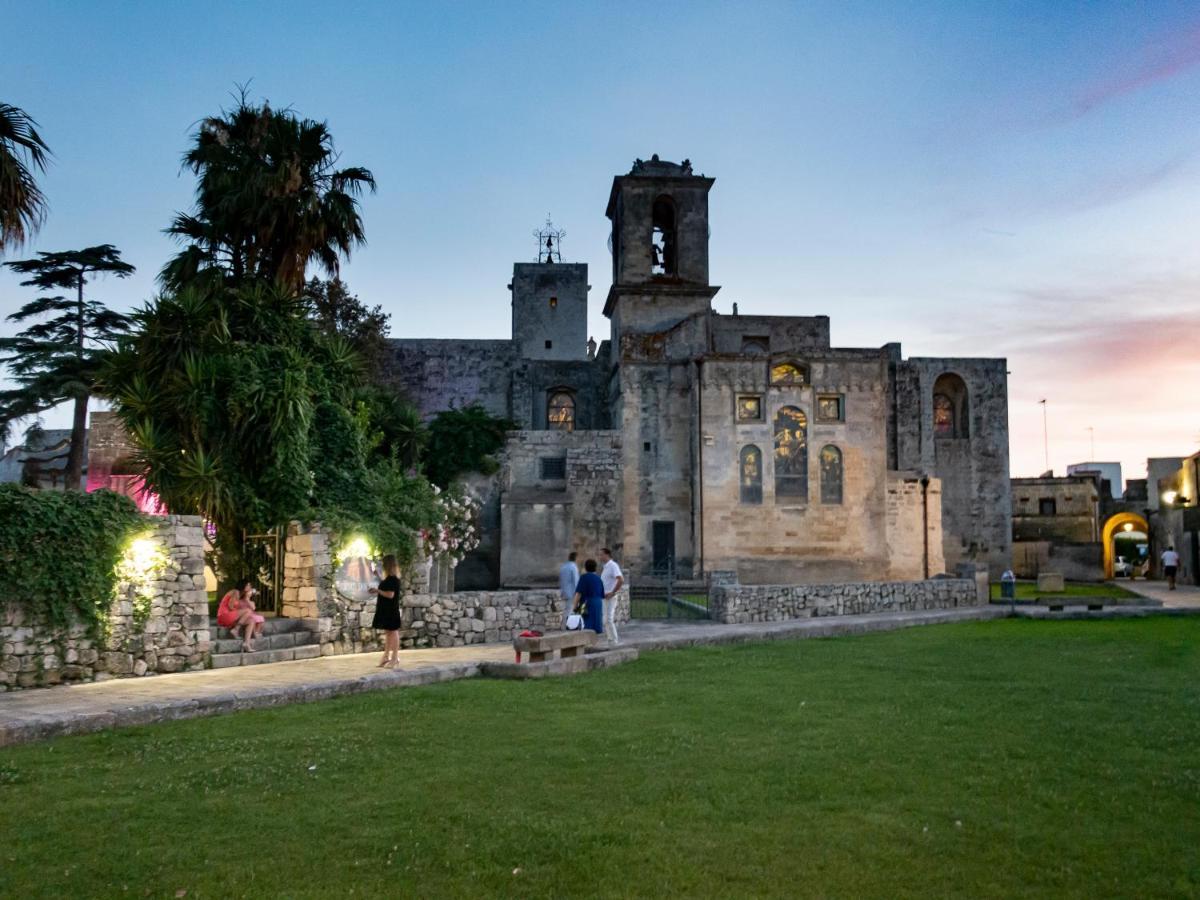 Holidays Lecce Exterior foto